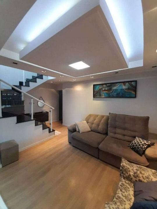 Sobrado à venda no Vila Guaraciaba: 