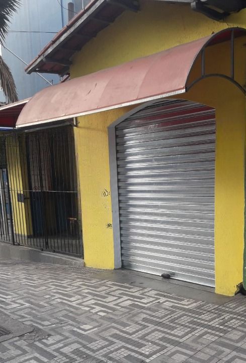 Casa à venda no Centro: 