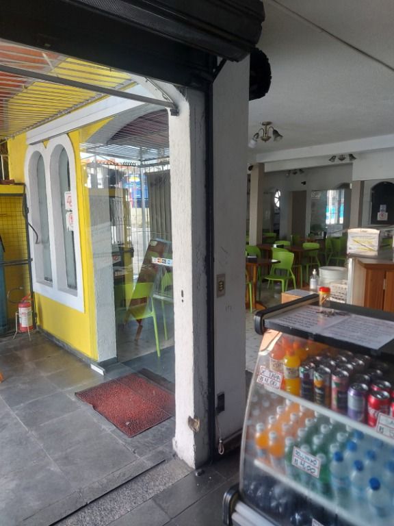 Casa à venda no Centro: 