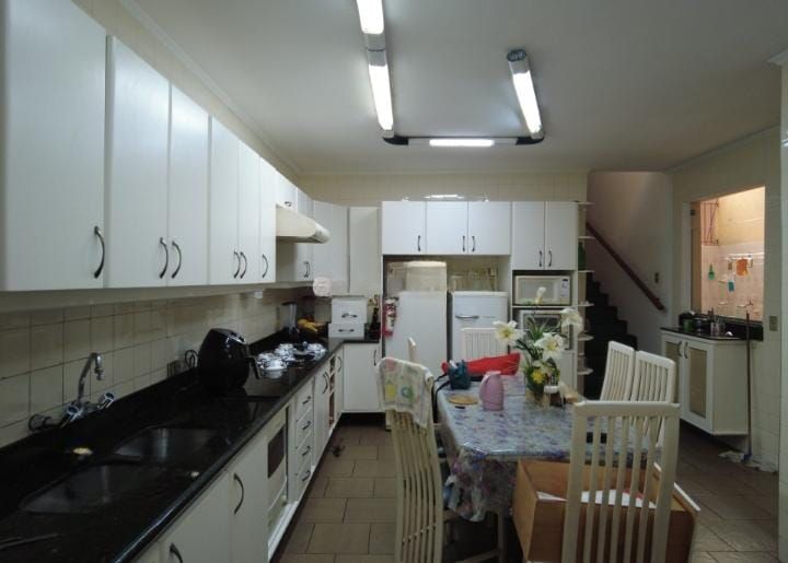 Sobrado à venda no Parque Novo Oratório: Cozinha