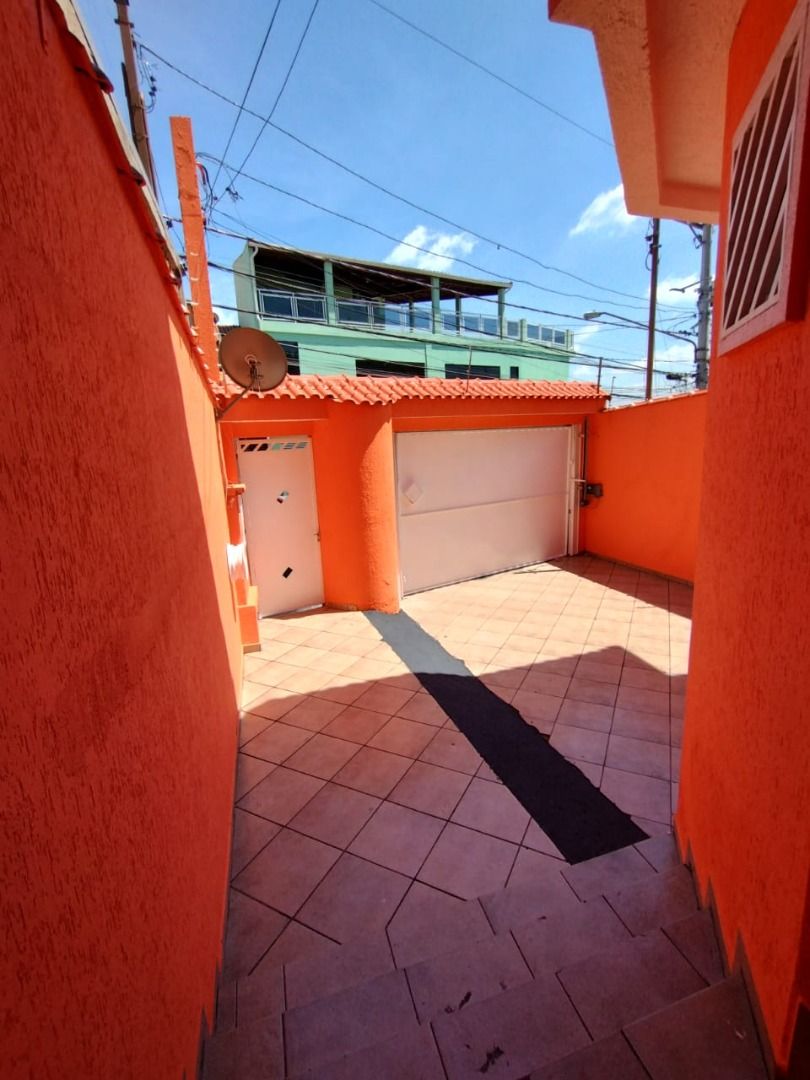 Sobrado à venda no Vila Tibiriçá: 