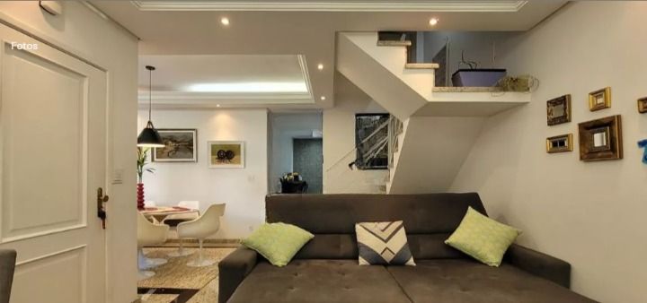 Sobrado à venda no Vila Scarpelli: 