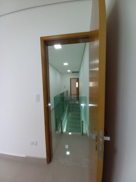 Sobrado à venda no Parque das Nações: 