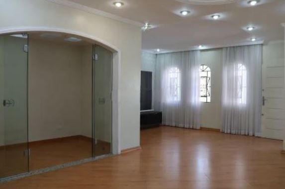 Sobrado à venda no Vila Valparaíso: 