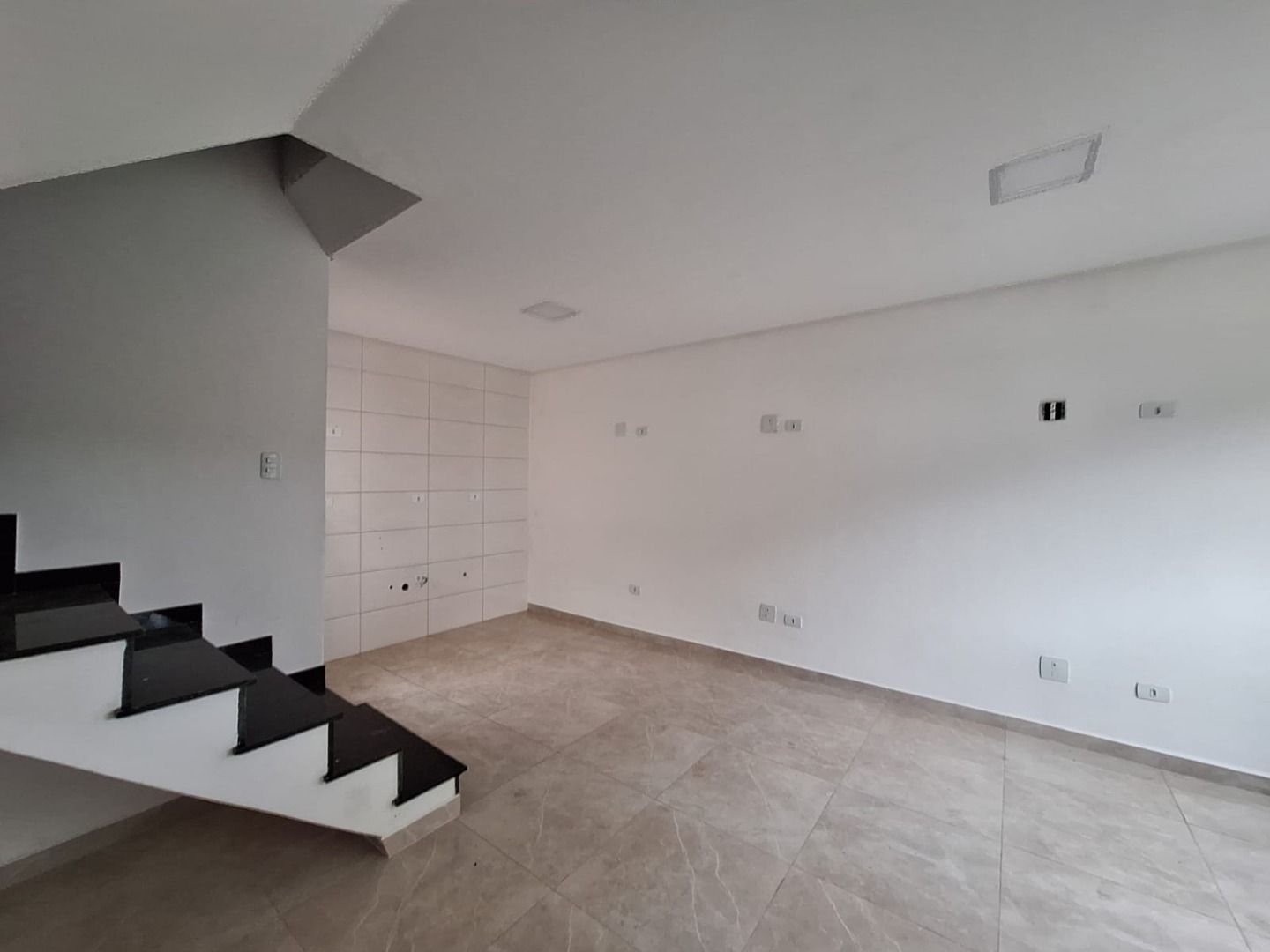 Sobrado à venda no Parque Novo Oratório: 