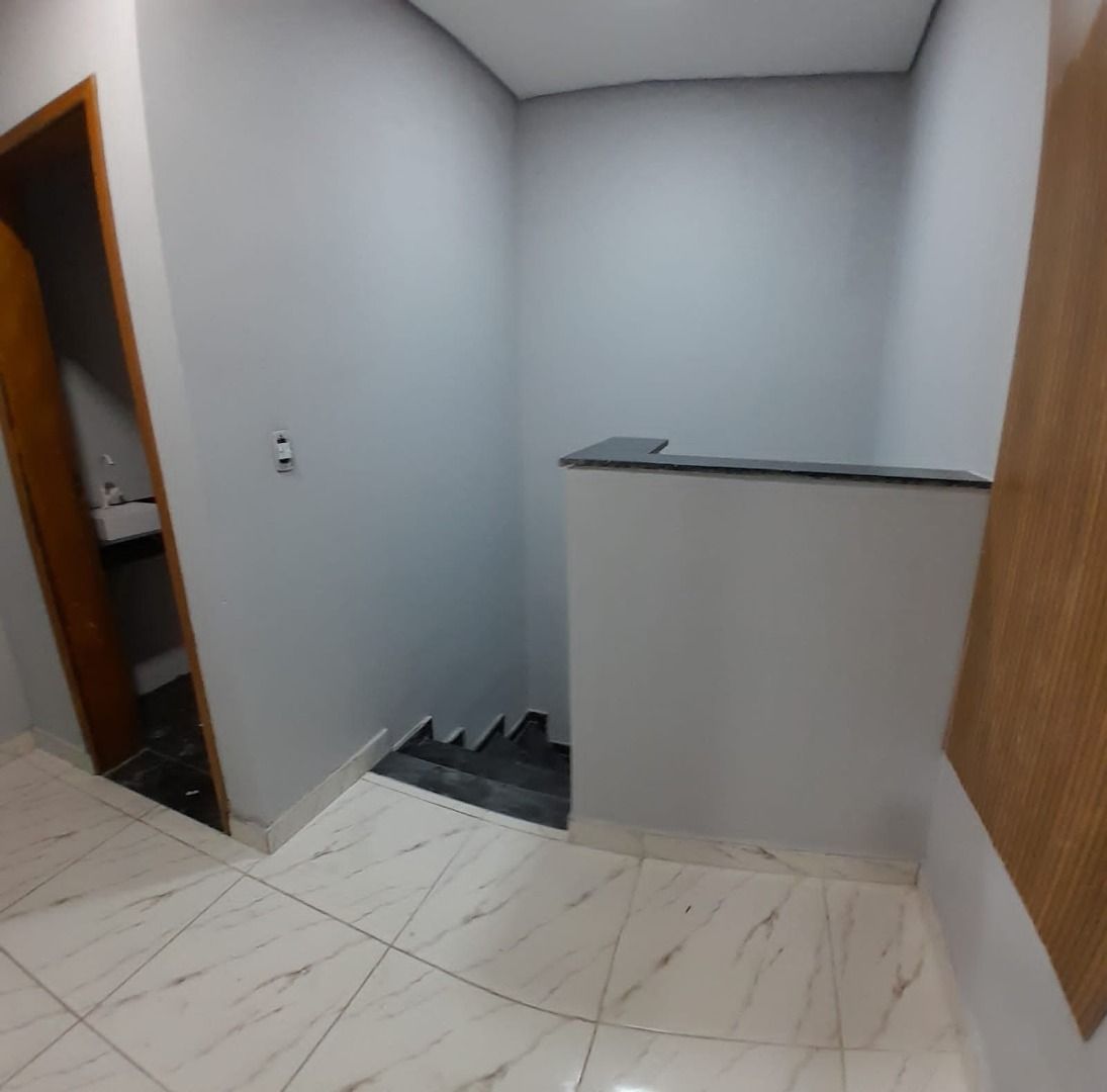 Sobrado à venda no Jardim das Maravilhas: 