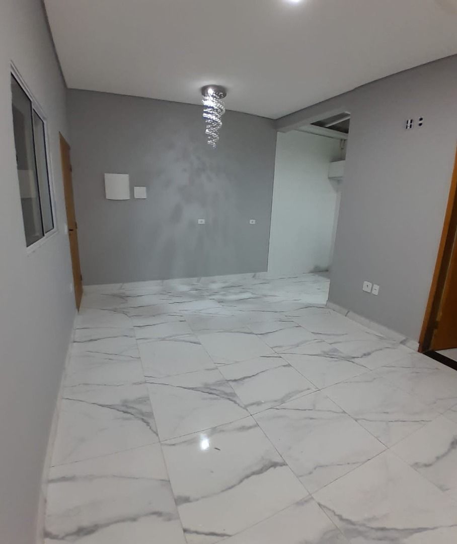 Sobrado à venda no Jardim das Maravilhas: 