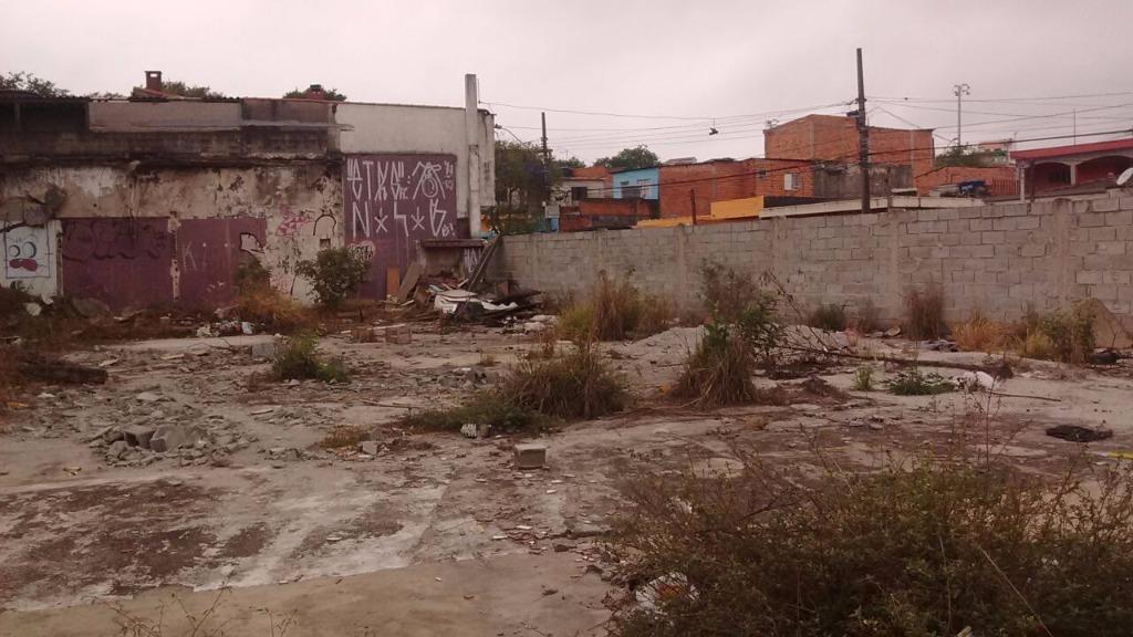 Terreno à venda no Parque Capuava: 