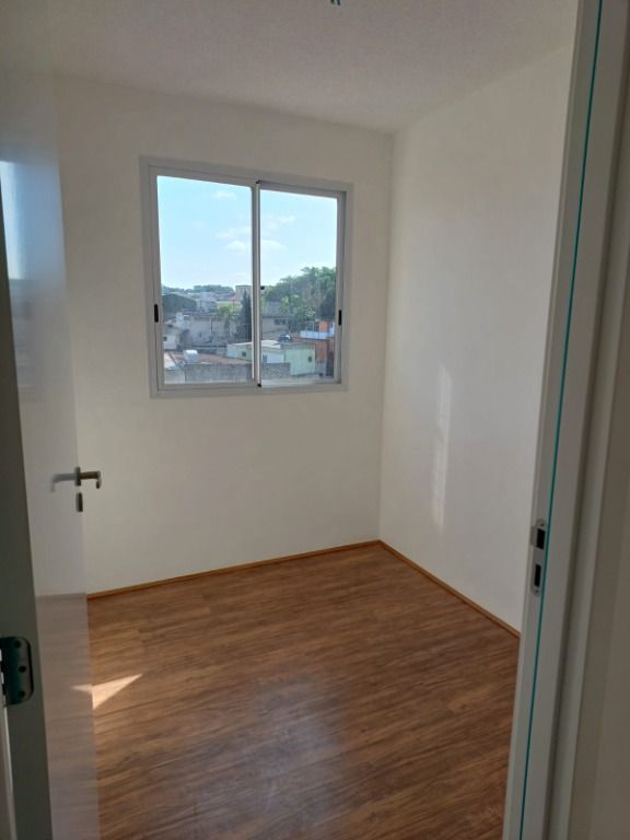 Apartamento à venda no Parque São Rafael: 