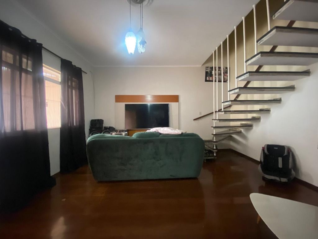 Sobrado à venda no Parque Novo Oratório: 