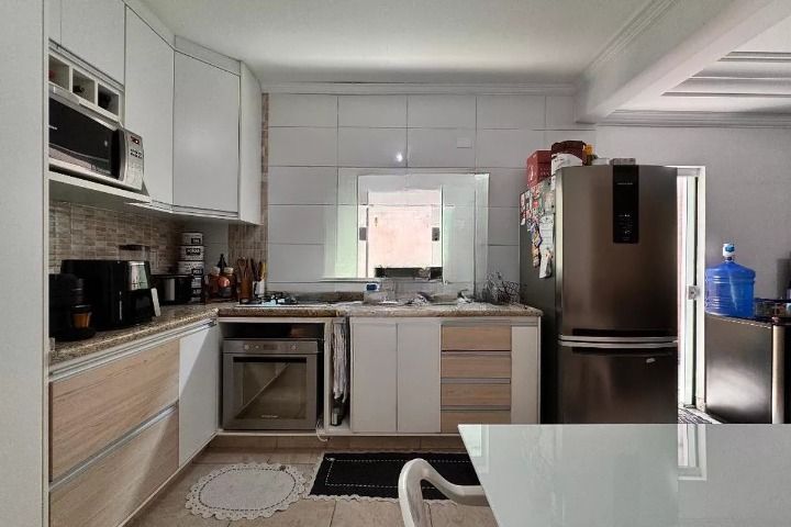 Casa à venda no Parque Capuava: 