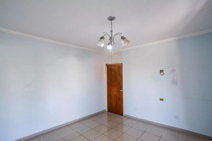 Casa à venda no Utinga: 