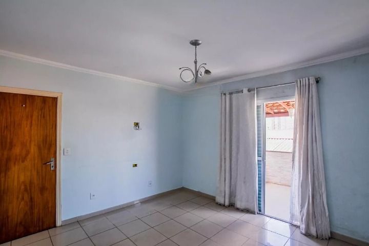 Casa à venda no Utinga: 