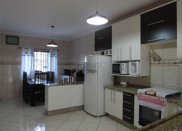 Sobrado à venda no Jardim Utinga: 