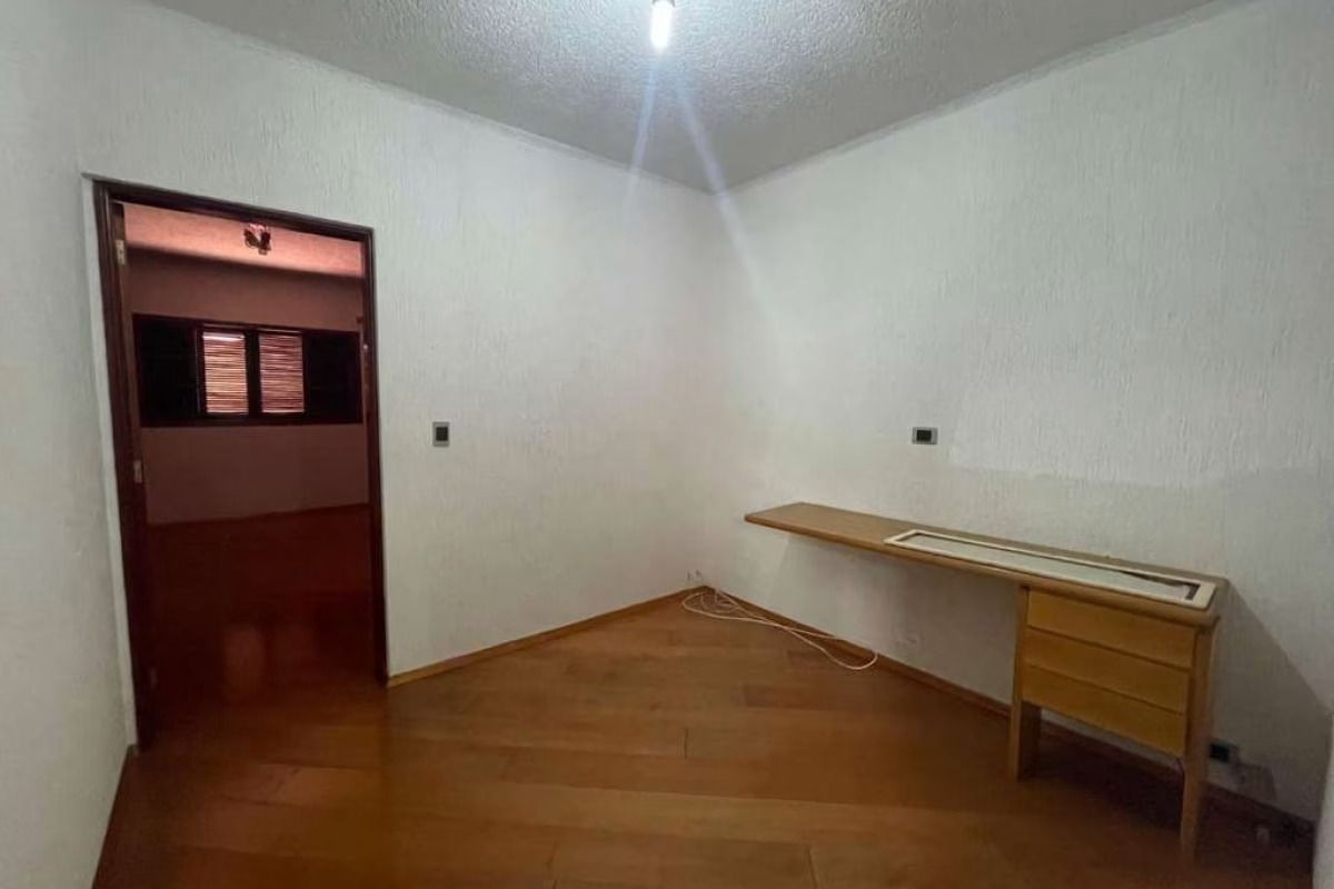 Casa à venda no Parque Capuava: 