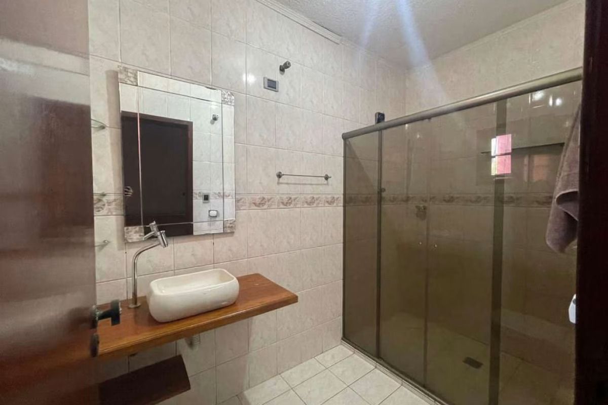 Casa à venda no Parque Capuava: 