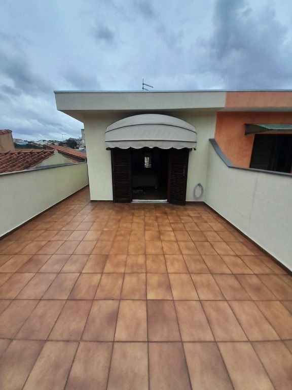 Sobrado à venda no Parque Novo Oratório: 