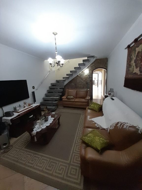 Sobrado à venda no Parque Novo Oratório: 