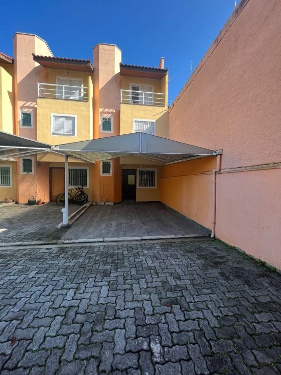 Sobrado à venda no Jardim: 