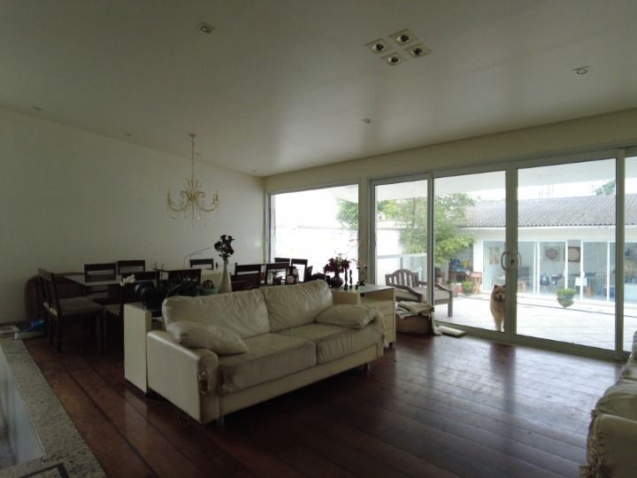 Sobrado à venda no Jardim: 