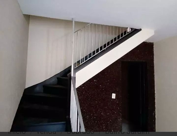 Sobrado à venda no Jardim: 