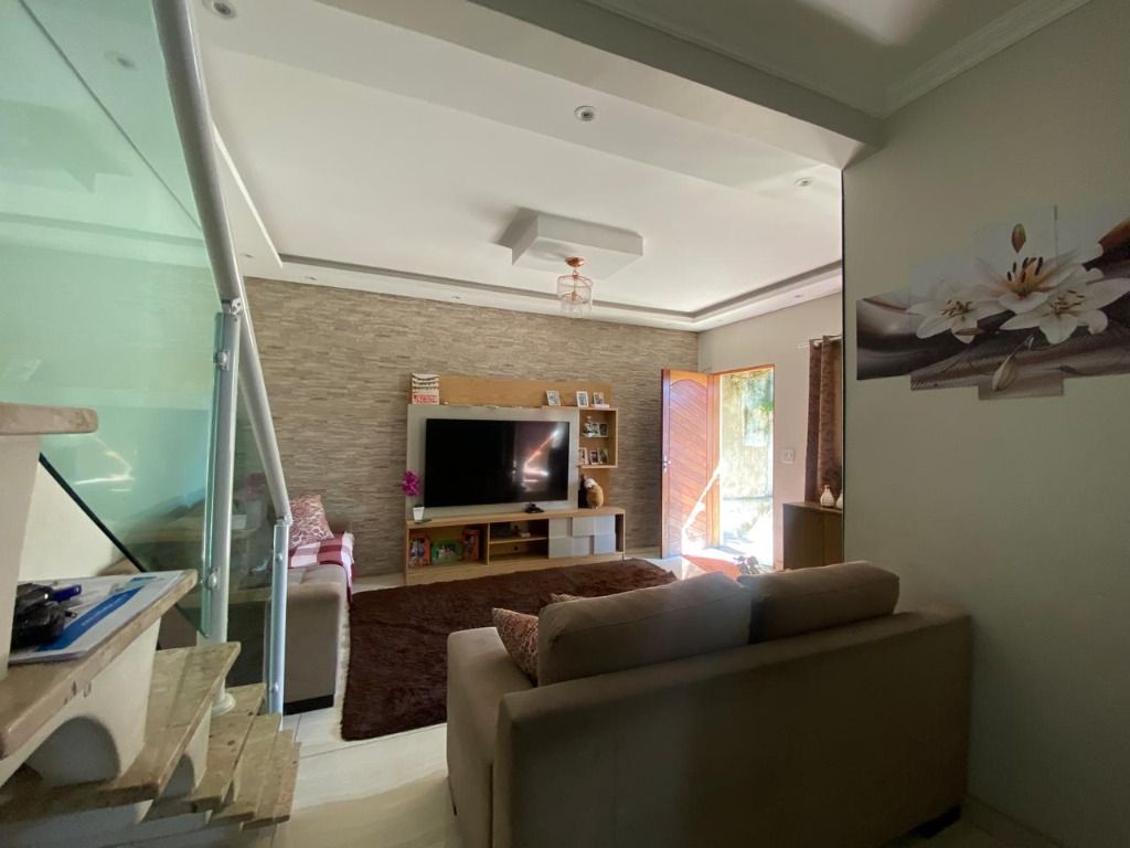 Sobrado à venda no Parque Novo Oratório: 