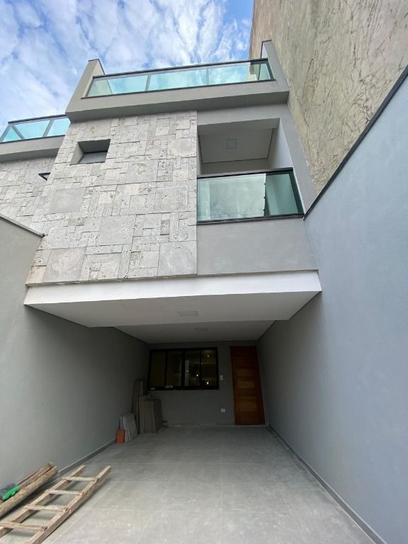 Sobrado à venda no Parque Novo Oratório: 