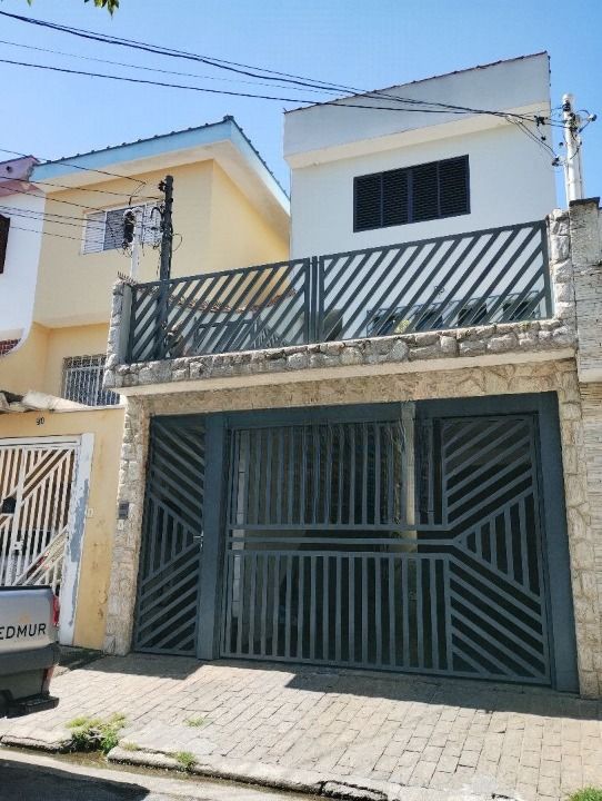 Sobrado à venda no Jardim das Maravilhas: 