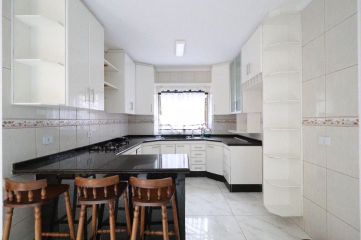 Sobrado à venda no Parque Oratório: 