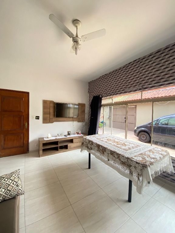 Casa à venda no Parque Jaçatuba: 