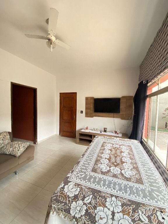 Casa à venda no Parque Jaçatuba: 