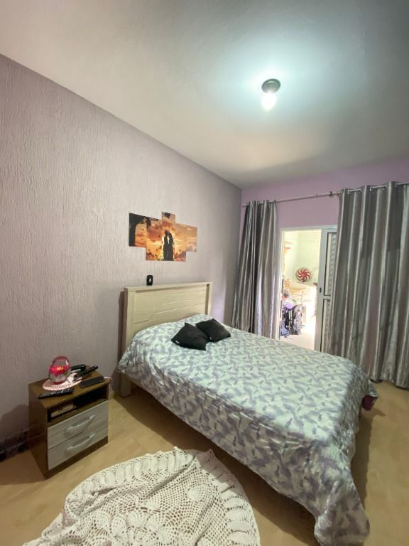 Casa à venda no Parque Jaçatuba: 