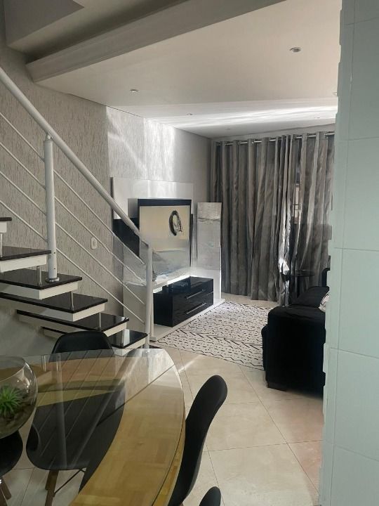 Sobrado à venda no Vila Cláudio: 