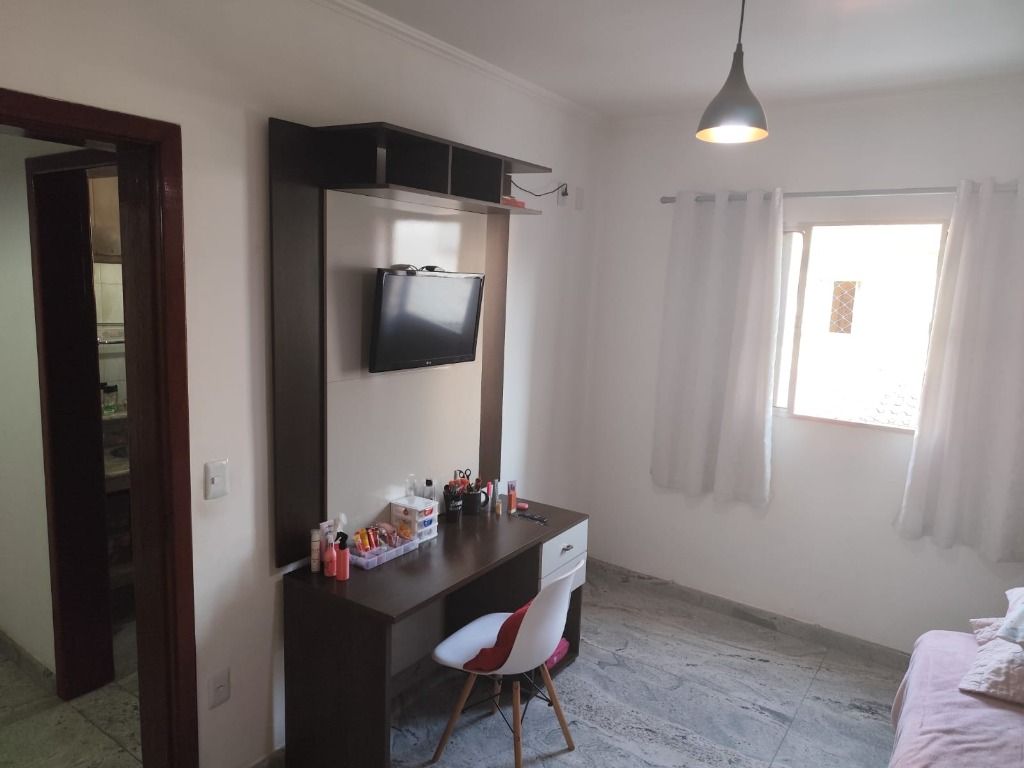 Apartamento à venda no Santa Teresinha: 