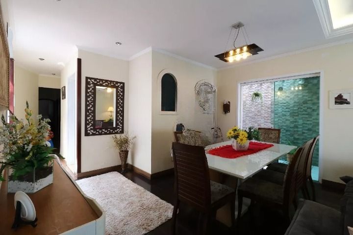 Sobrado à venda no Parque das Nações: 