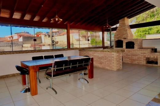 Prédio à venda no Utinga: 