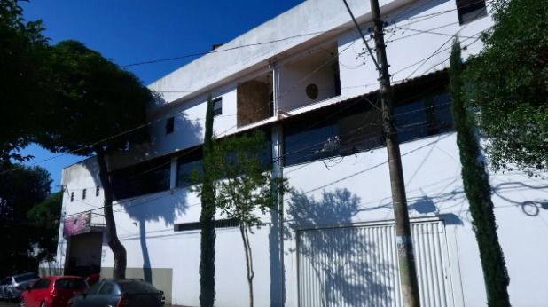 Prédio à venda no Utinga: 