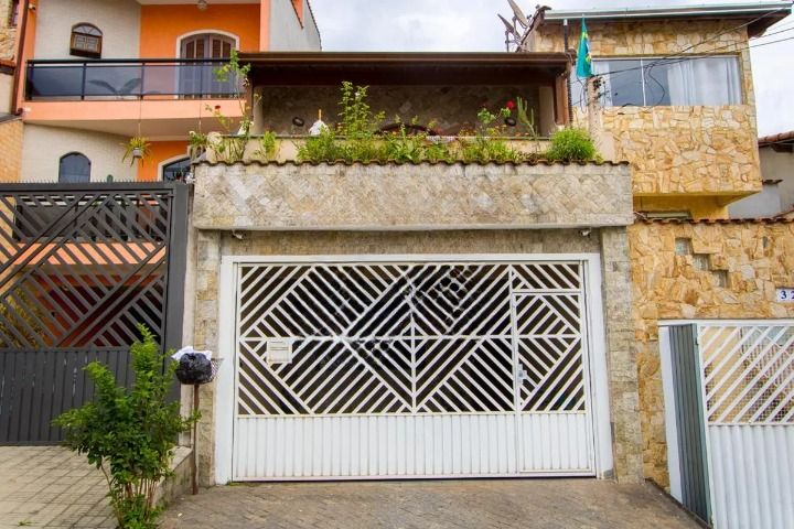 Sobrado à venda no Jardim Marek: 