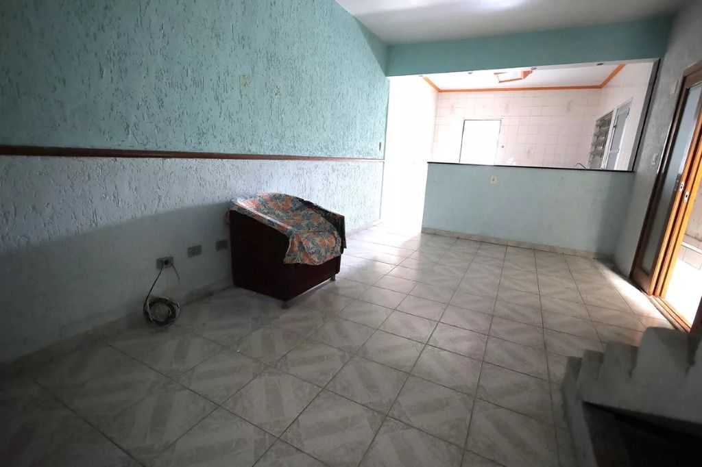 Sobrado à venda no Vila Luzita: 