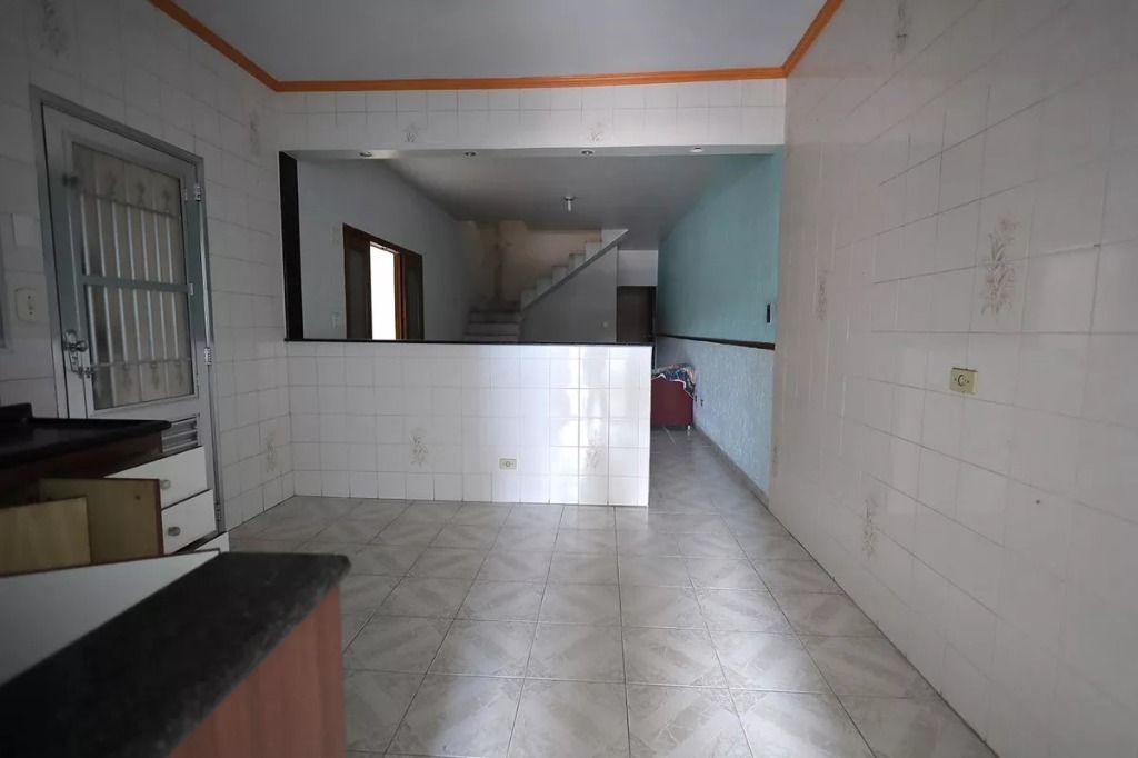 Sobrado à venda no Vila Luzita: 