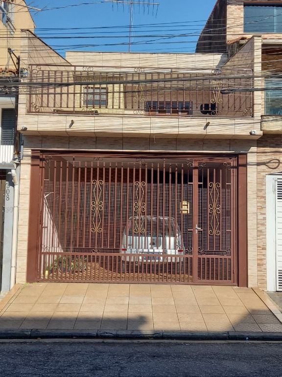 Sobrado à venda no Jardim Rina: 