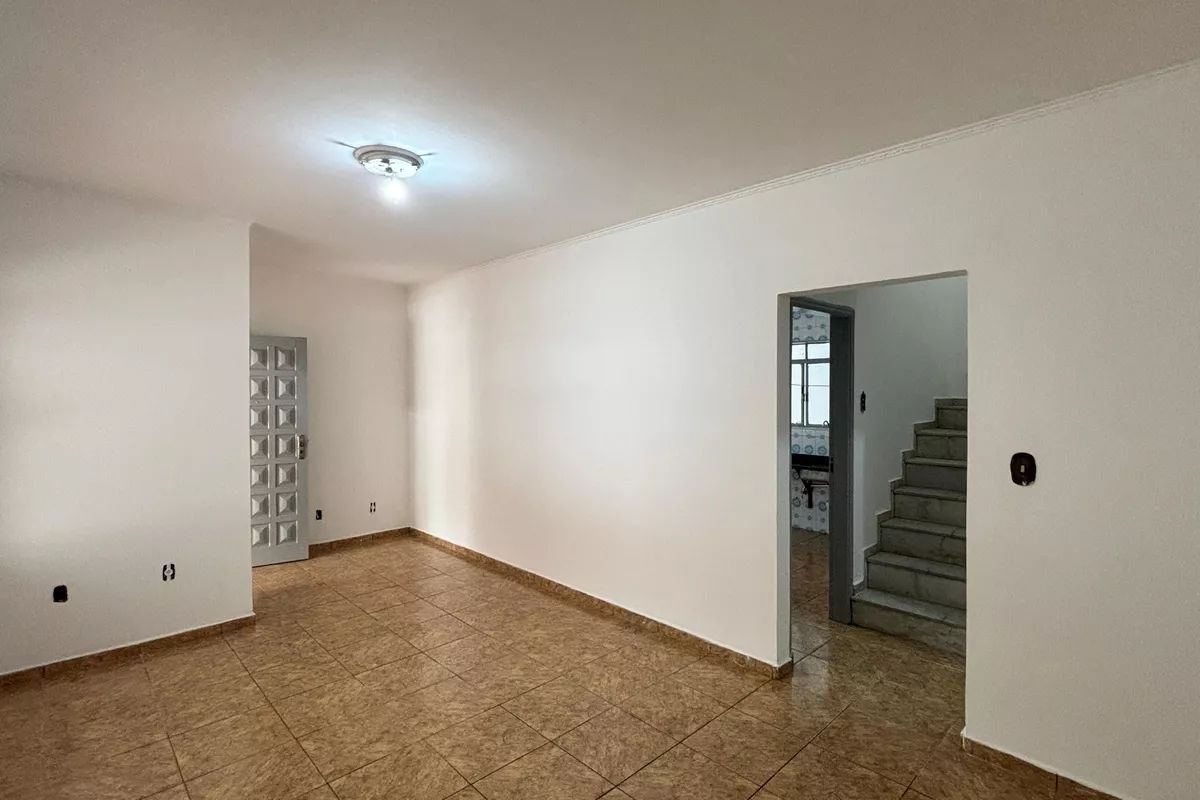 Sobrado à venda no Jardim Santo Antônio: 