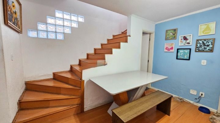 Sobrado à venda no Vila Scarpelli: 