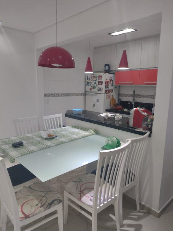 Apartamento à venda no Jardim Santo Antônio: 