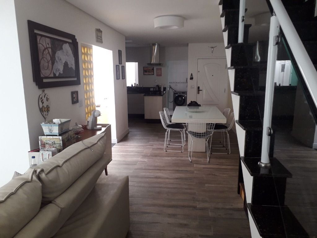 Sobrado à venda no Vila Valparaíso: 