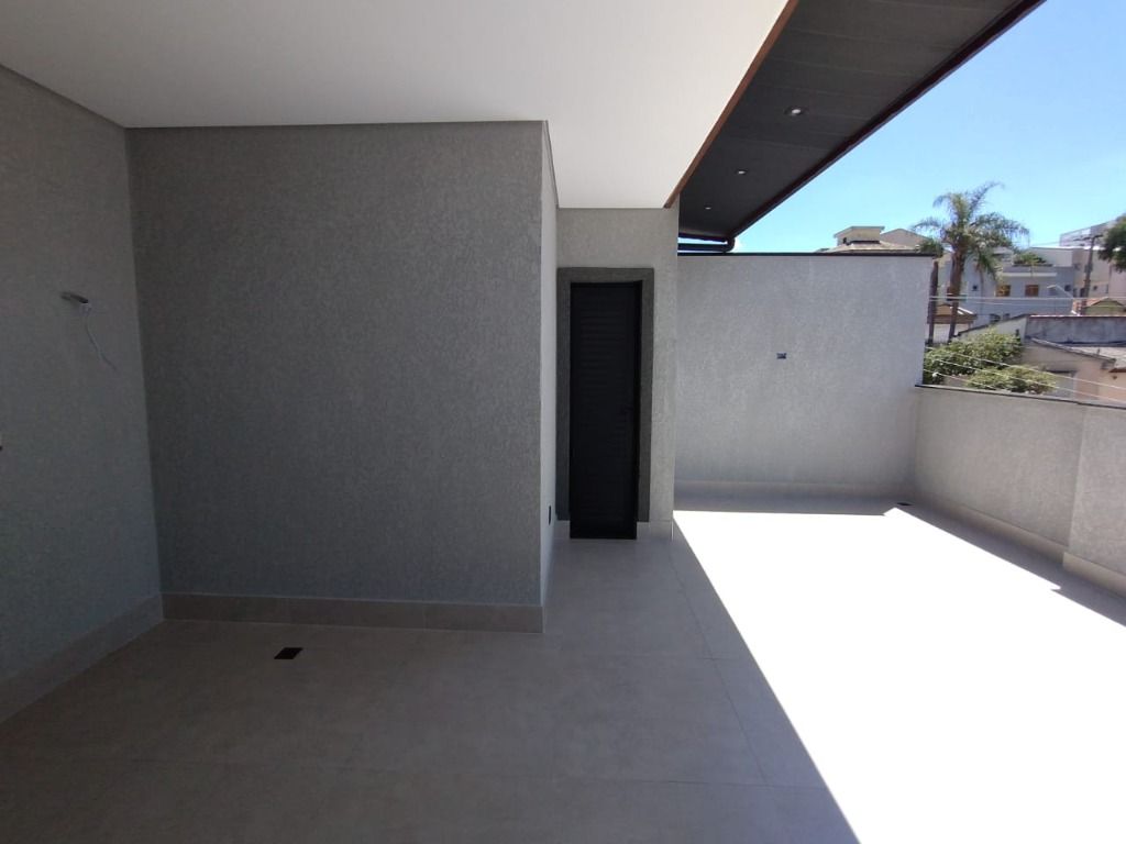 Sobrado à venda no Parque das Nações: 