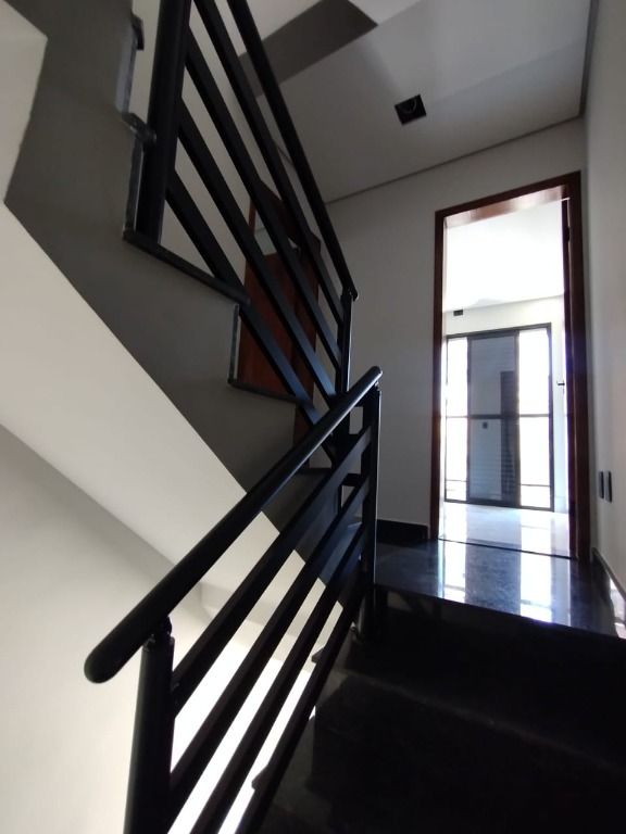 Sobrado à venda no Parque das Nações: 