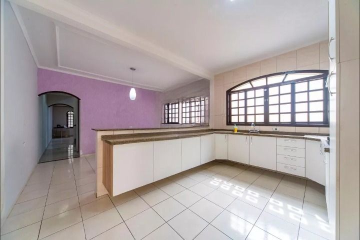 Sobrado à venda no Vila Guarará: 