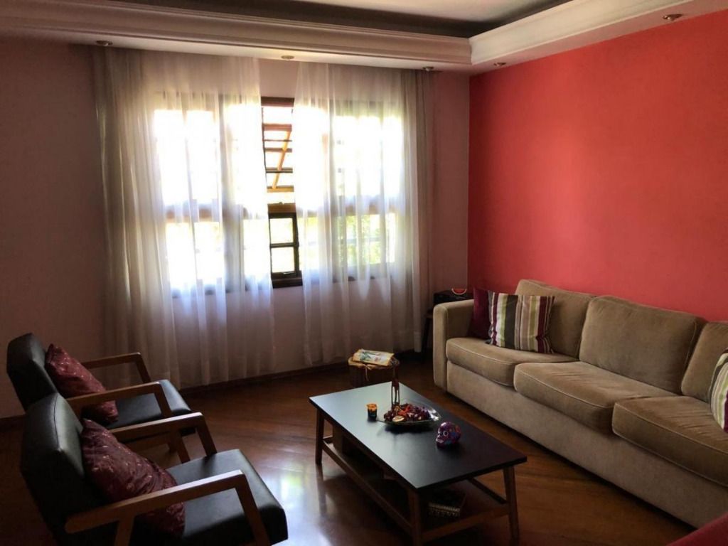 Sobrado à venda no Jardim Cambuí: 