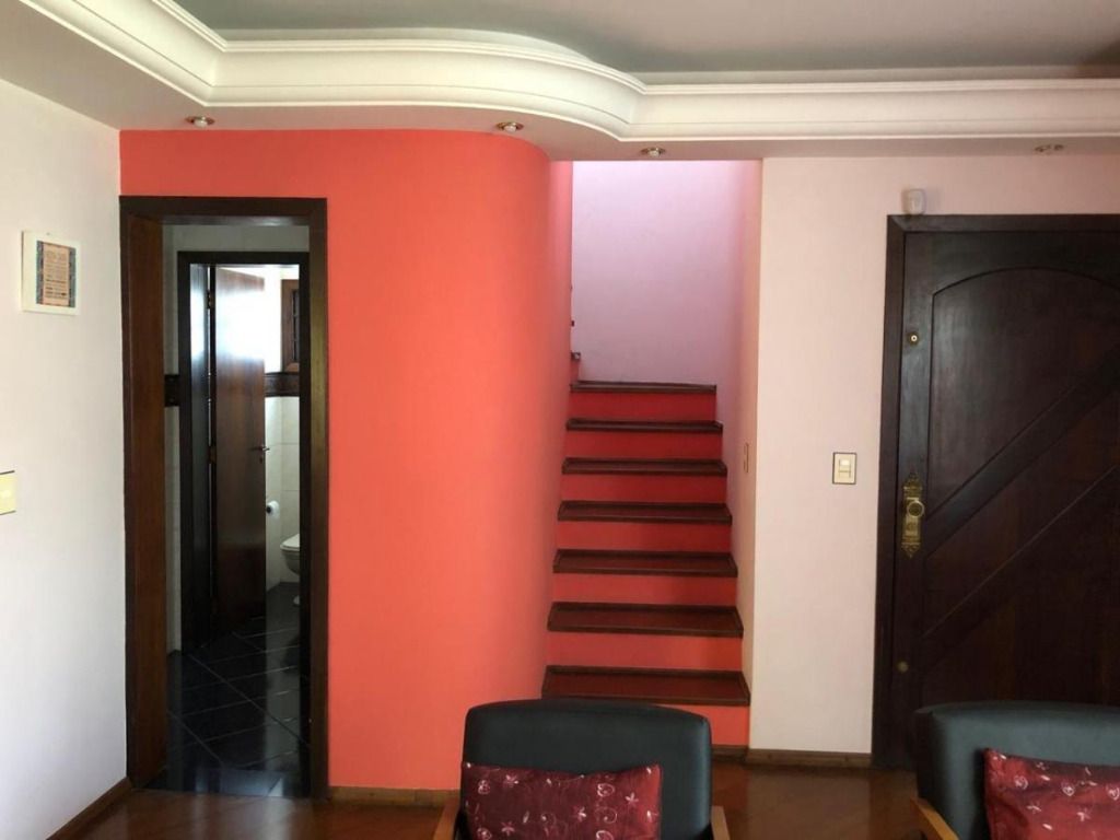 Sobrado à venda no Jardim Cambuí: 